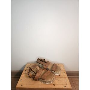 Soda Platform Sandals